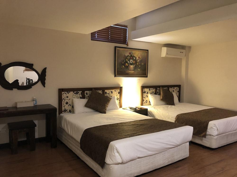 Holiday Saipan Hotel Dış mekan fotoğraf
