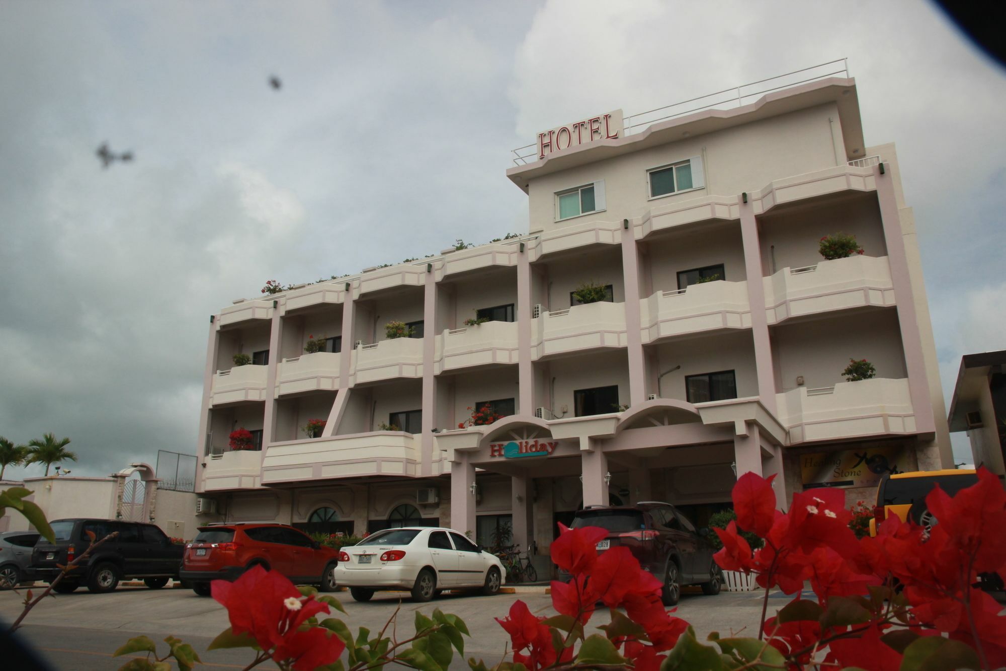 Holiday Saipan Hotel Dış mekan fotoğraf