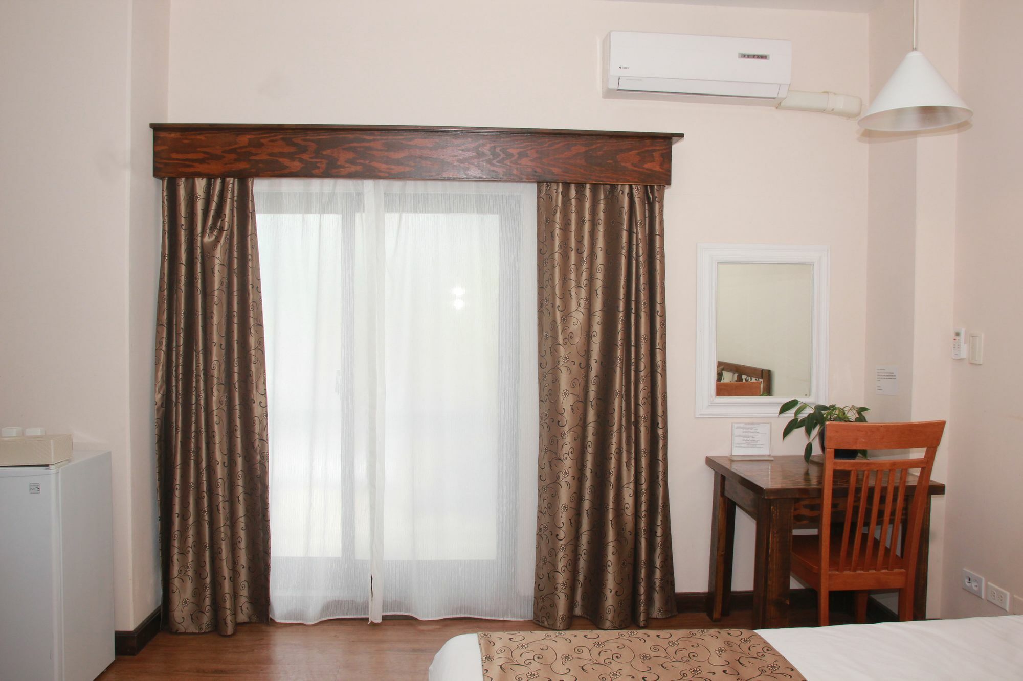 Holiday Saipan Hotel Dış mekan fotoğraf